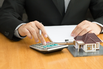 Courtier en prêt qui calcul le taux